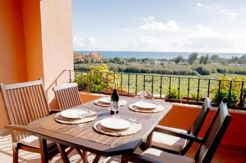 Apartamento con vistas al Mar , Golf y Viñedos