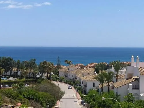 Duquesa Regents apt, large balcony with spectacular sea views close to port and beach