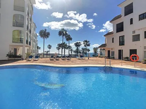 Duquesa Superb Seafront Apartment Marina Real