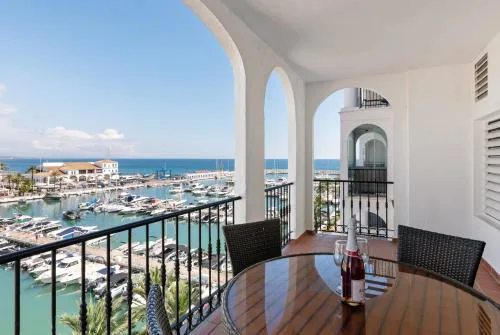 Marina Real Port View 2457