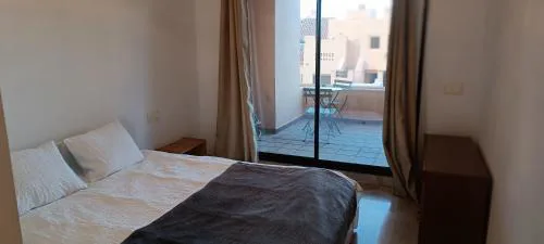 Quite, 2 bed 2 bath in Duquesa Village