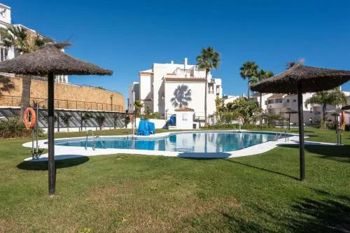 Seaview 2 beds appartment La Duquesa