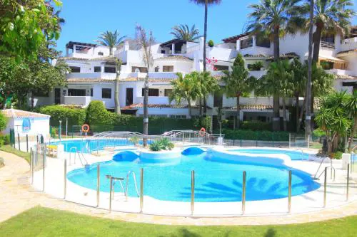 1093 modern beach apartment , huge terrace , bbq