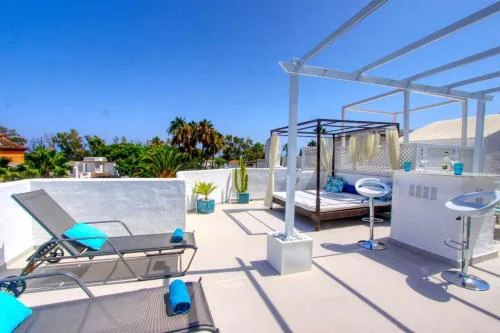1094 modern duplex penthouse on the beach