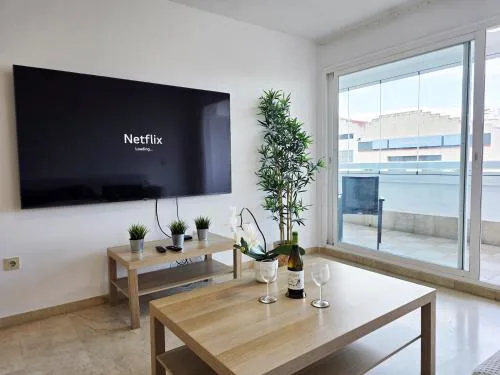 AA Guest - La Marina Sea Views Eco Apartment