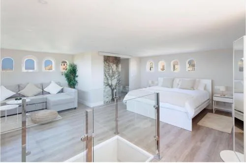 AMAZING DUPLEX NEXT TO THE BEACH IN MARBELLA