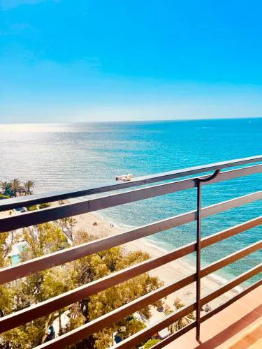 APARTAMENTO LUJOSO y MODERNO VISTAS PANORAMICAS AL MAR