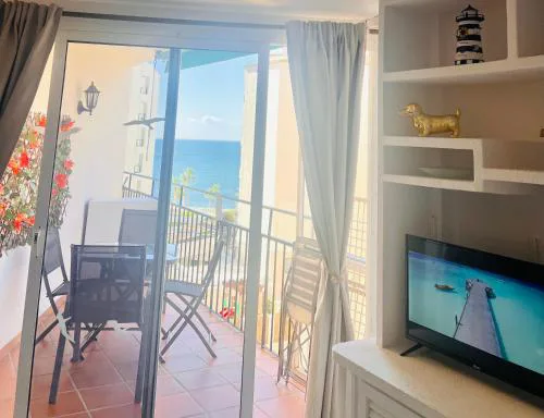 Apartamentos Torre de Marbella El Fuerte - Heart of Marbella, Steps from the Beach