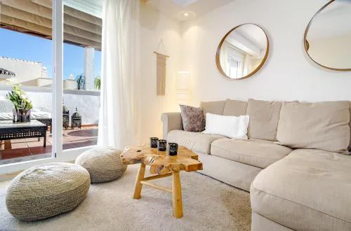 AR23 - Holiday flat Puerto Banus by Roomservices