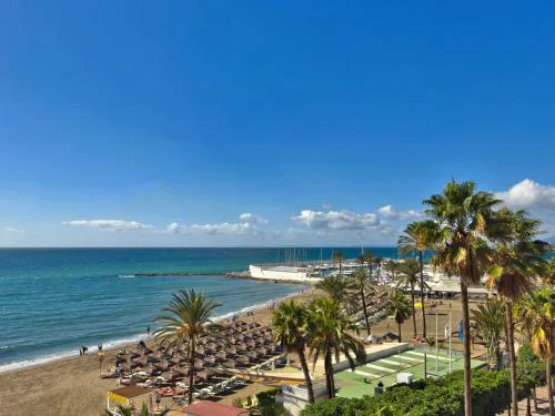 Boho Chic Apt, Frontline Sea & Paseo Views