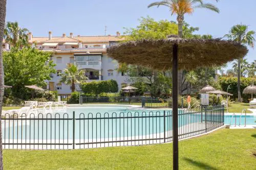 Bright Garden Puerto Banús by Rent Me