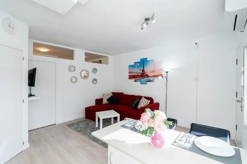 Cabopino Port Modern 2 Bedroom Apartment
