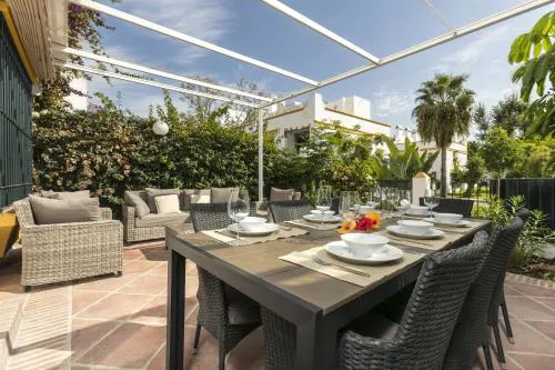 Casa Isa by Finest Rentals