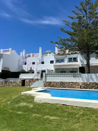Casabel Beach Villa Playa Alicate Marbella