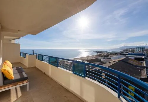Fabulous first line beach apartment