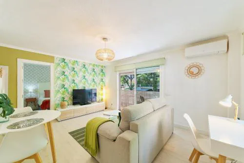 Hola MarBella Pleasant apartment Fontanilla beach side