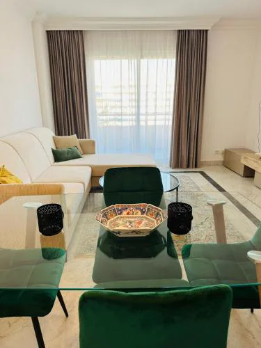 HomelyStay - Marbella, Marina Banus