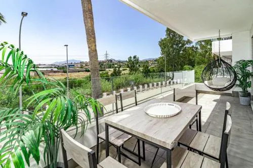 JG5.1B - 3 bedroom flat with gym rooftop pool