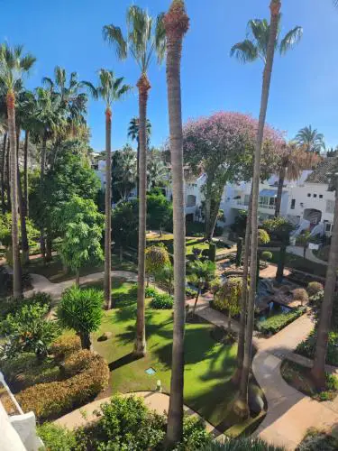 LAALCAZABA Garden