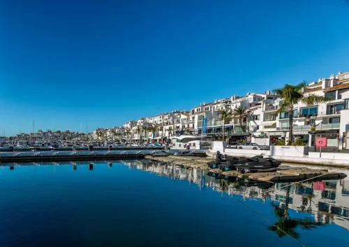 Lovely one bedroom by the beach in Puerto Banus