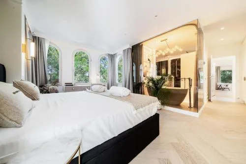 Luxury apartment in Puerto Banus La Alcazaba
