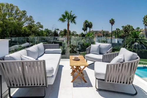 Luxury Marbella Townhouse Golden Green with Garden Views & Garage