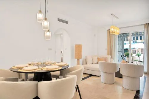 Marbella Beachfront - Exclusivo apartamento en primera linea de playa