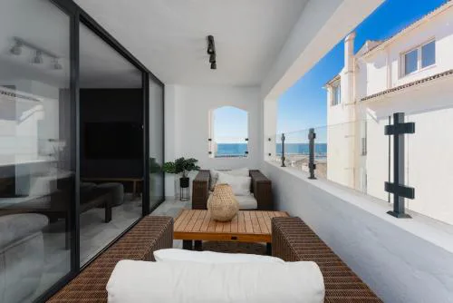 Modern Luxury 2B Apt in Puerto Banus