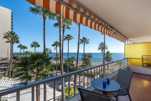 Oceanfront Retreat: Your Serene Oasis by the Sea!