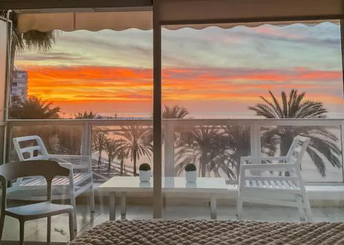Palm Beach 2F A Stylish Seaside Apartment with parking
