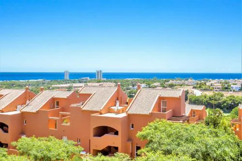 REF 1 Spacious Sea View Apartment