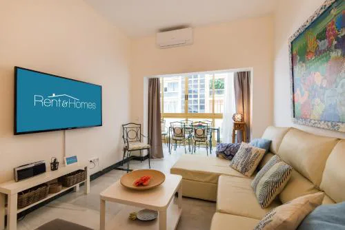 RentAndHomes Beachfront Marbella Center