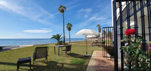 Sea Front Beach House Macarena D