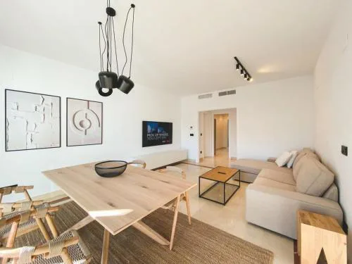 Spacious apartment Gym Paddel Club Beach Wifi Park