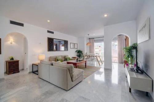 Spacious, Fresh and Fantastic Views