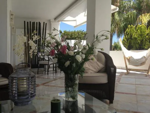 STUNNING 175 m2 APARTMENT with TERRACE and JACUZZI