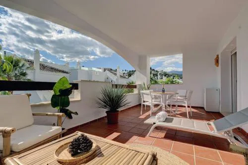 Stylish apartment in Aloha Royal
