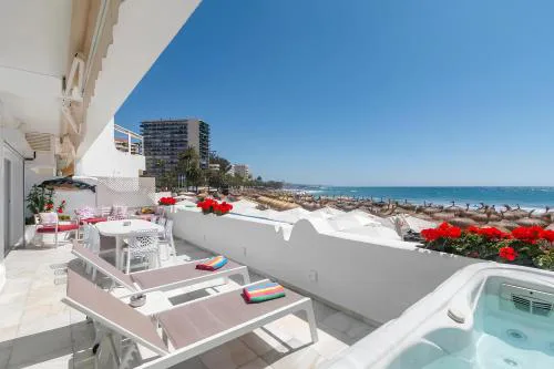 Superb Large Apartment on the Beach