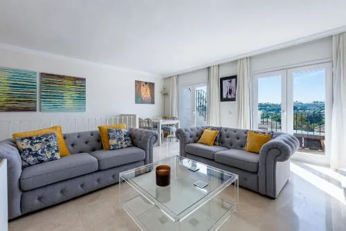 Townhouse in Aloha Pueblo with views