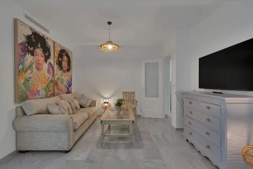 Tropical Chic Apartment in San Pedro Marbella - SAN MARINO III