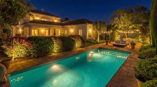 VACATION MARBELLA I Guadalmina Golf Front Villa, Private Pool, Close to the Beach