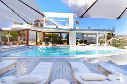 Villa White Nueva Andalucia
