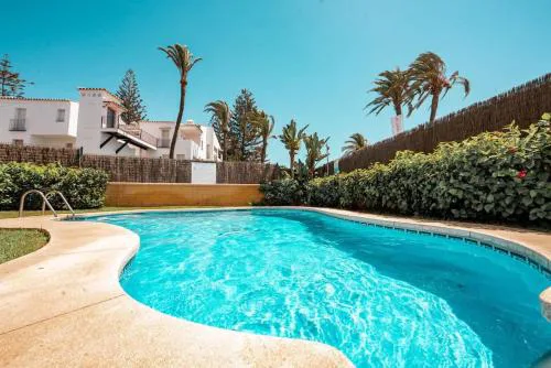 Vistamar, 3 bedroom apartment 50 meters from the beach