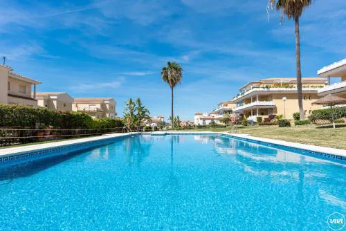 ViVi Homes - Rome Pool, Garden, Golf & Beach