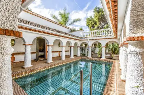 ViVi Homes - Villa Bella - Private pool - Garden