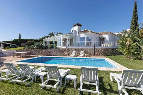 010 Private Villa Vista Verde, with Heated Pool and Hot Tub
