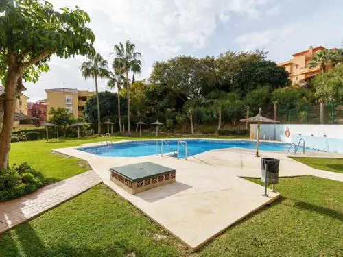 Apartment with communal pool in Mijas