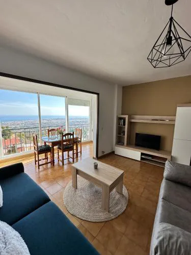 EL PARAISO, Apartamento en Mijas Pueblo con bonitas vistas a la costa y con piscina