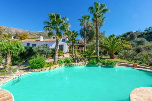 Villa Casa Malvarosa by Villa Plus
