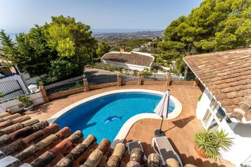 Villa with private swimming pool